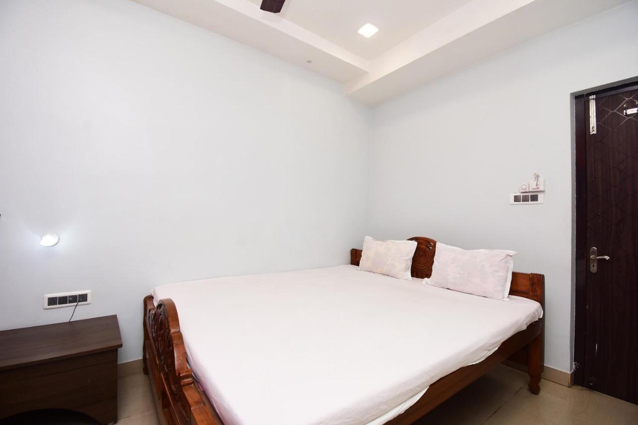 Spot On 45344 Loknath Tower Spot Hotel Krishnanagar Eksteriør billede