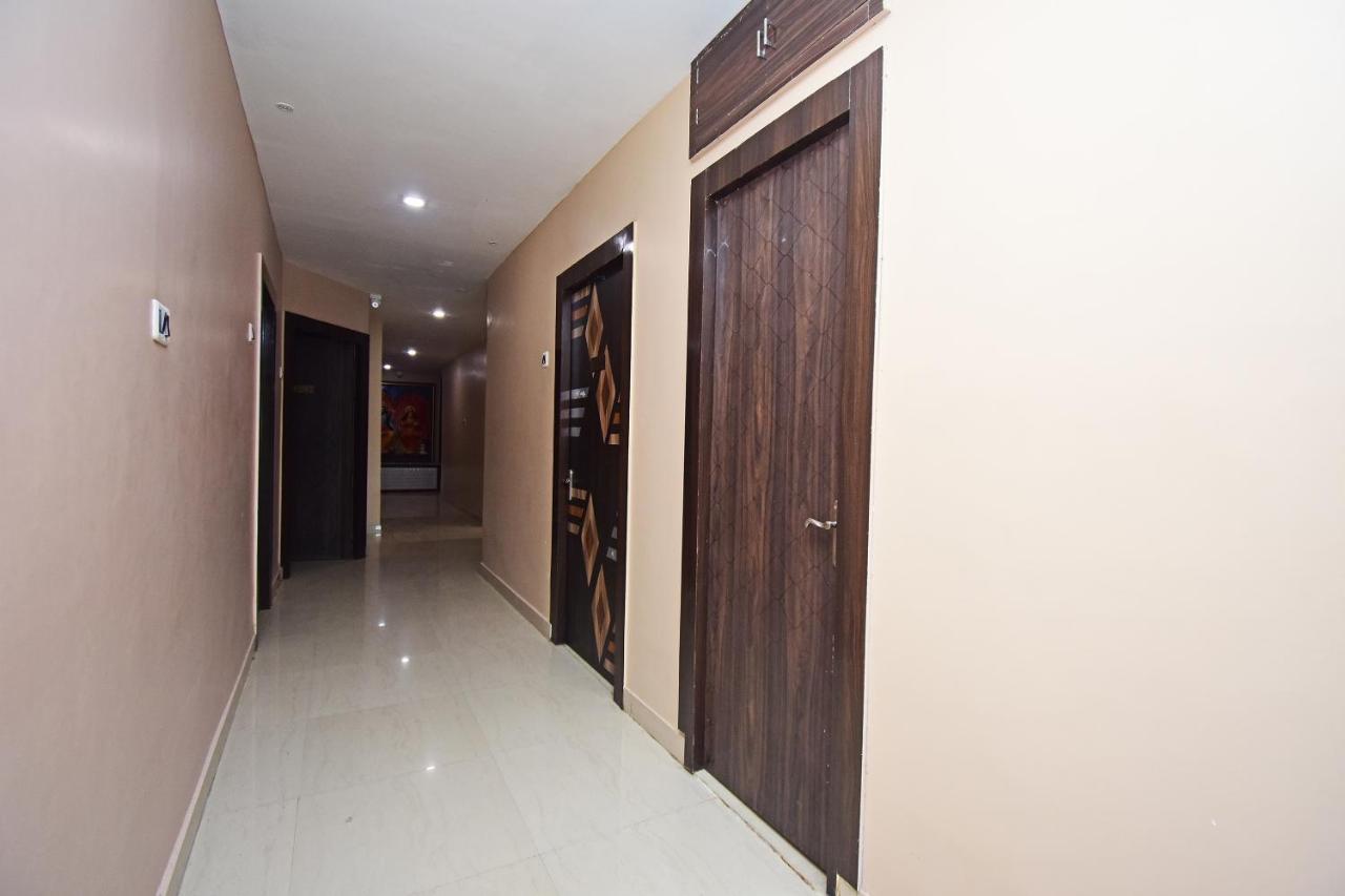 Spot On 45344 Loknath Tower Spot Hotel Krishnanagar Eksteriør billede